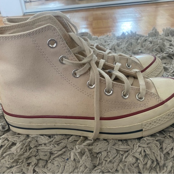 Shoes - Picture 8 of 9